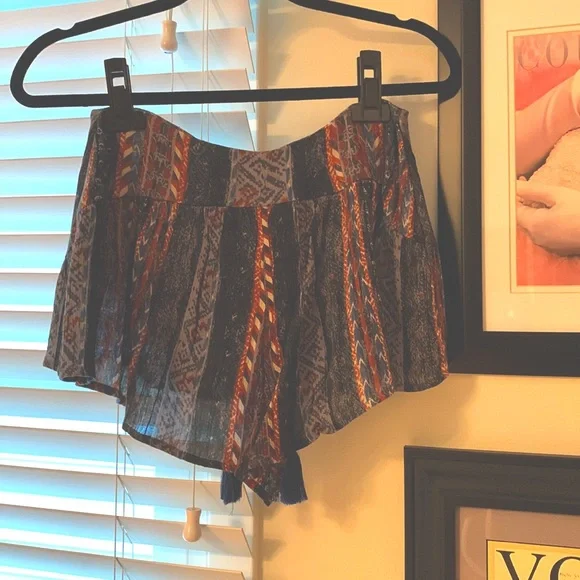 Free People bohemian shorts size 2 never worn - Picture 3 of 5